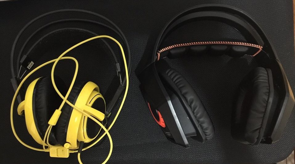 Size comparison with a similar gaming headset.