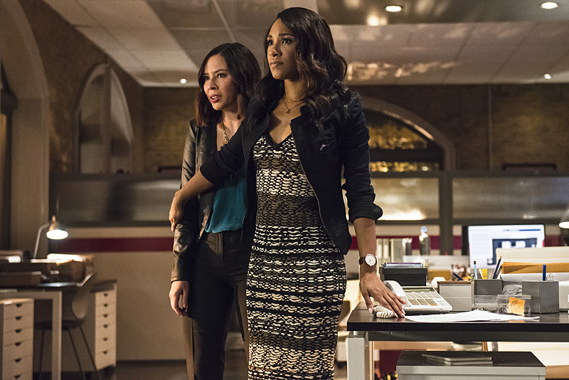 The Flash -- "The Darkness and the Light" -- Image FLA205B_0140b.jpg -- Pictured (L-R): Malese Jow as Linda Park and Candice Patton as Iris West -- Photo: Cate Cameron/The CW -- ÃÂ© 2015 The CW Network, LLC. All rights reserved.