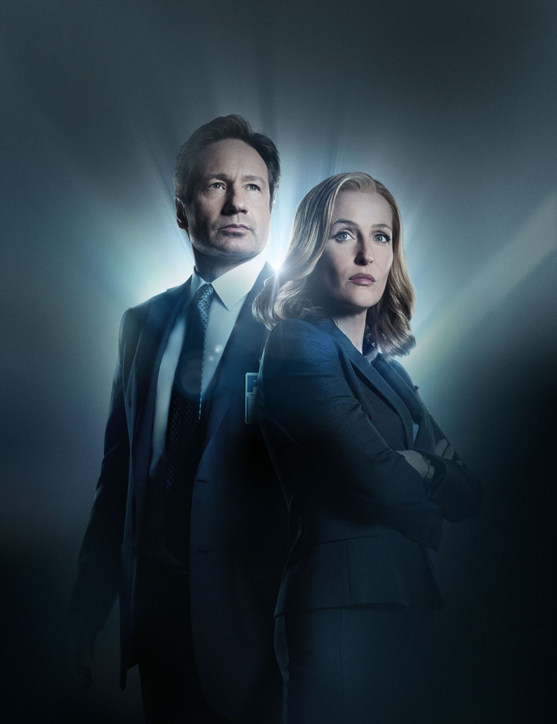 THE X-FILES: L-R: David Duchovny and Gillian Anderson. The next mind-bending chapter of THE X-FILES debuts with a special two-night event beginning Sunday, Jan. 24 (10:00-11:00 PM ET/7:00-8:00 PM PT), following the NFC CHAMPIONSHIP GAME, and continuing with its time period premiere on Monday, Jan. 25 (8:00-9:00 PM ET/PT). width=