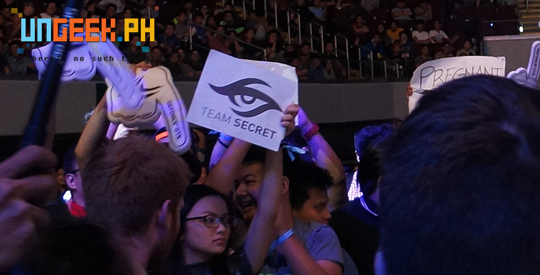 Throngs of fans go ballistic over Secret and their captain. That sign to the right reads "Pregnant me Puppey!" 
