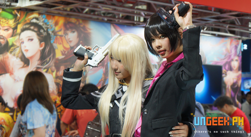 tgs-2016-cosplay-booth-babes2