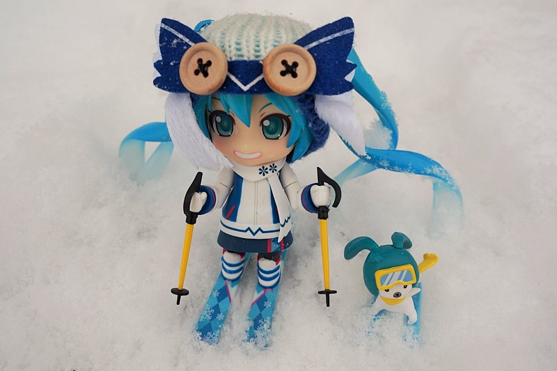 Walking In A Winter Wonderland With The Hatsune Miku Snow Owl Nendoroid