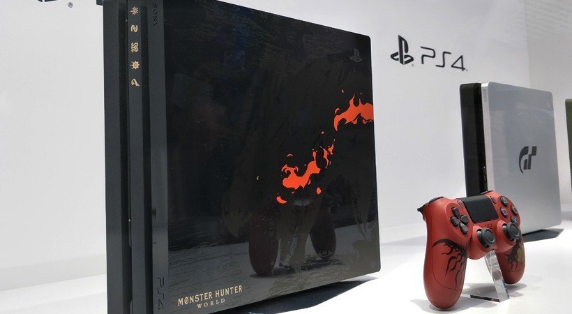 The beast is unboxed! Check out the Monster Hunter World PS4 Pro Rathalos  Edition!