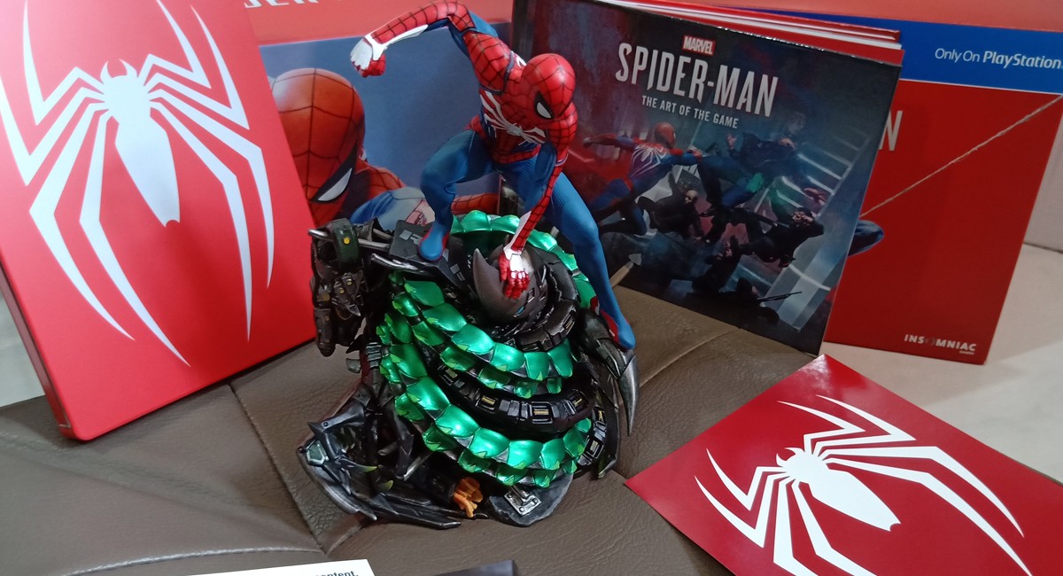 Marvel's Spider-Man Collector's Limited Edition: Statue Marvel's Spider-Man  Collector's Edition, Full Game in Custom Steelbook, Mini Artbook, More in  Game Contents : : Video Games