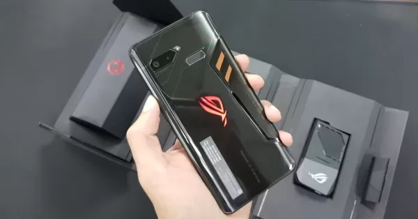 rog_phone_unboxing_first_impressions_image1