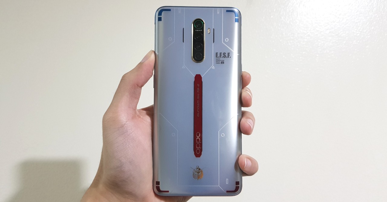 Unboxing the OPPO Reno Gundam Ace 40th Anniversary Edition