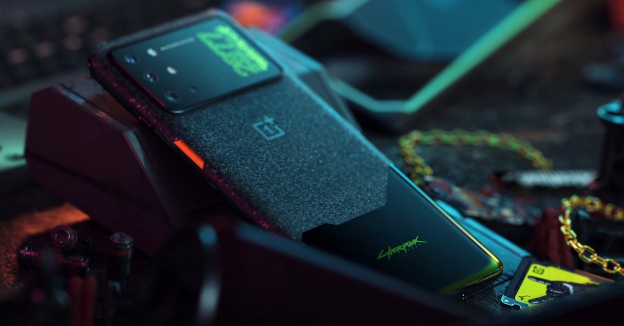 First look at the OnePlus 8T Cyberpunk 2077 Edition