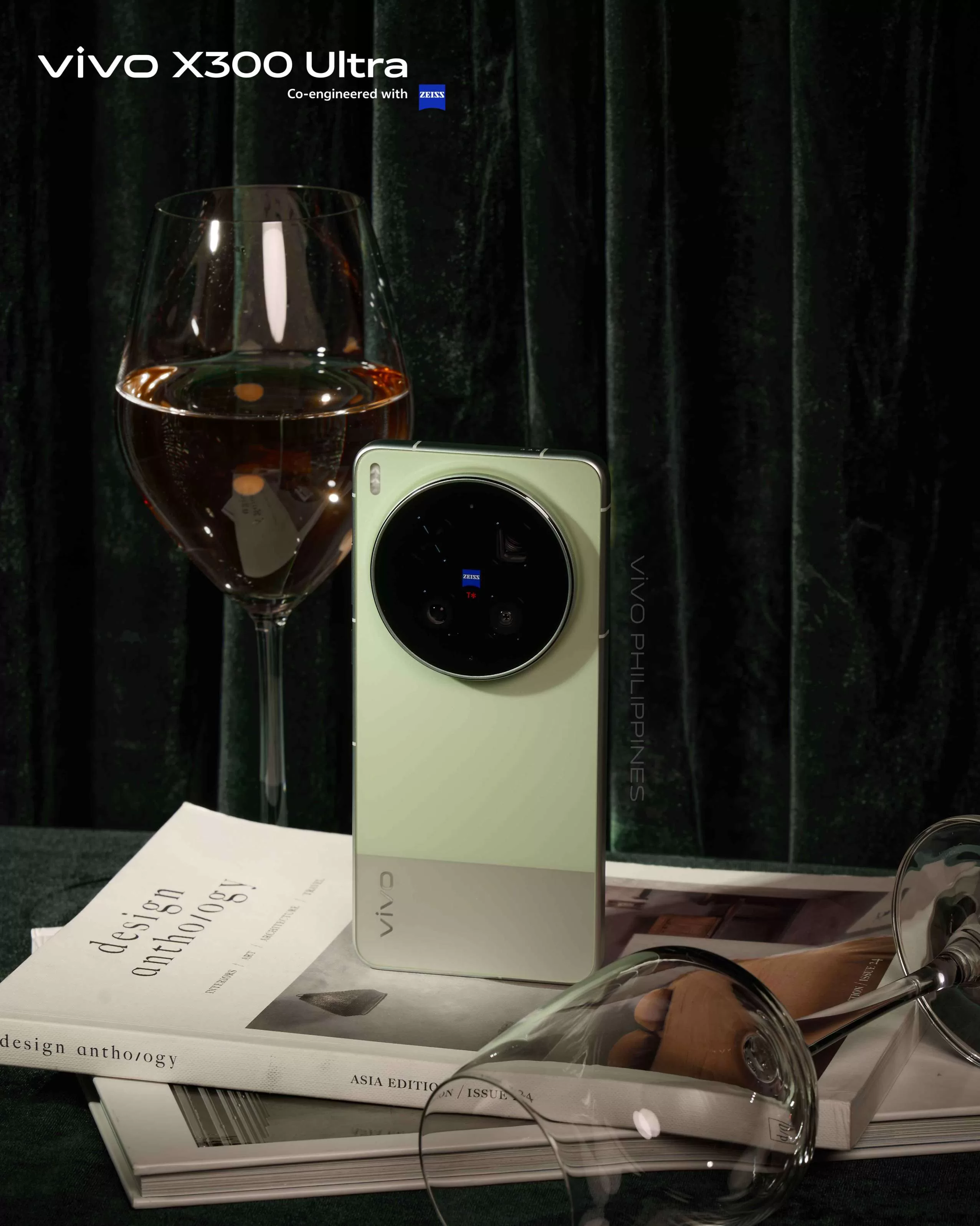 See how the X300 Ultra is made with Anne Curtis at vivo Global HQ
